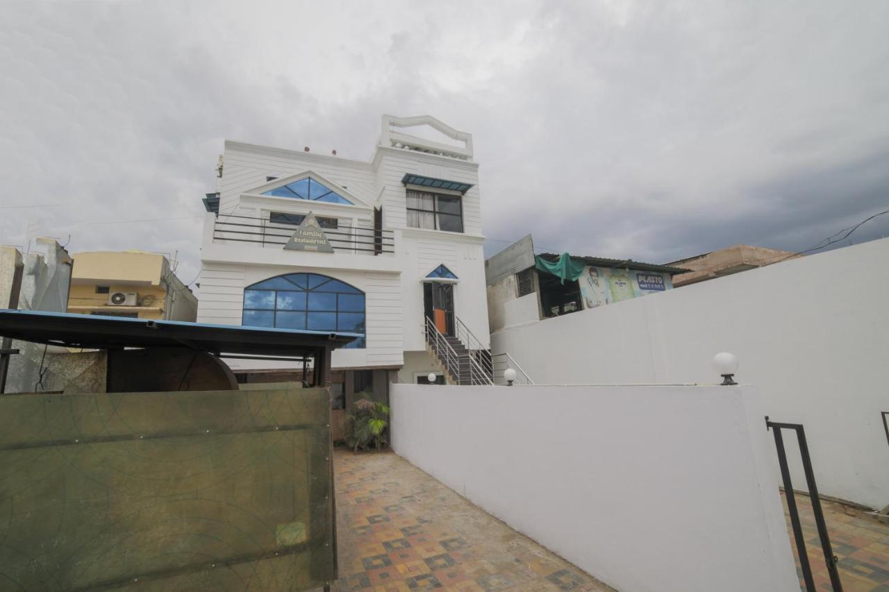 Oyo Flagship Hotel Chandani Rāipur Exteriör bild