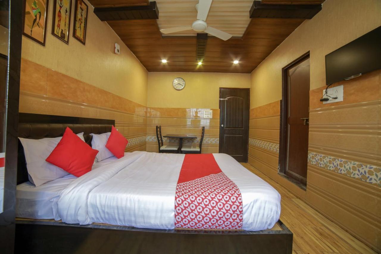 Oyo Flagship Hotel Chandani Rāipur Exteriör bild