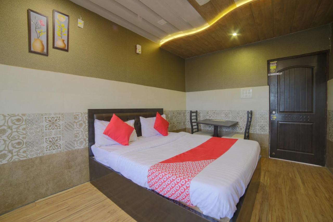 Oyo Flagship Hotel Chandani Rāipur Exteriör bild