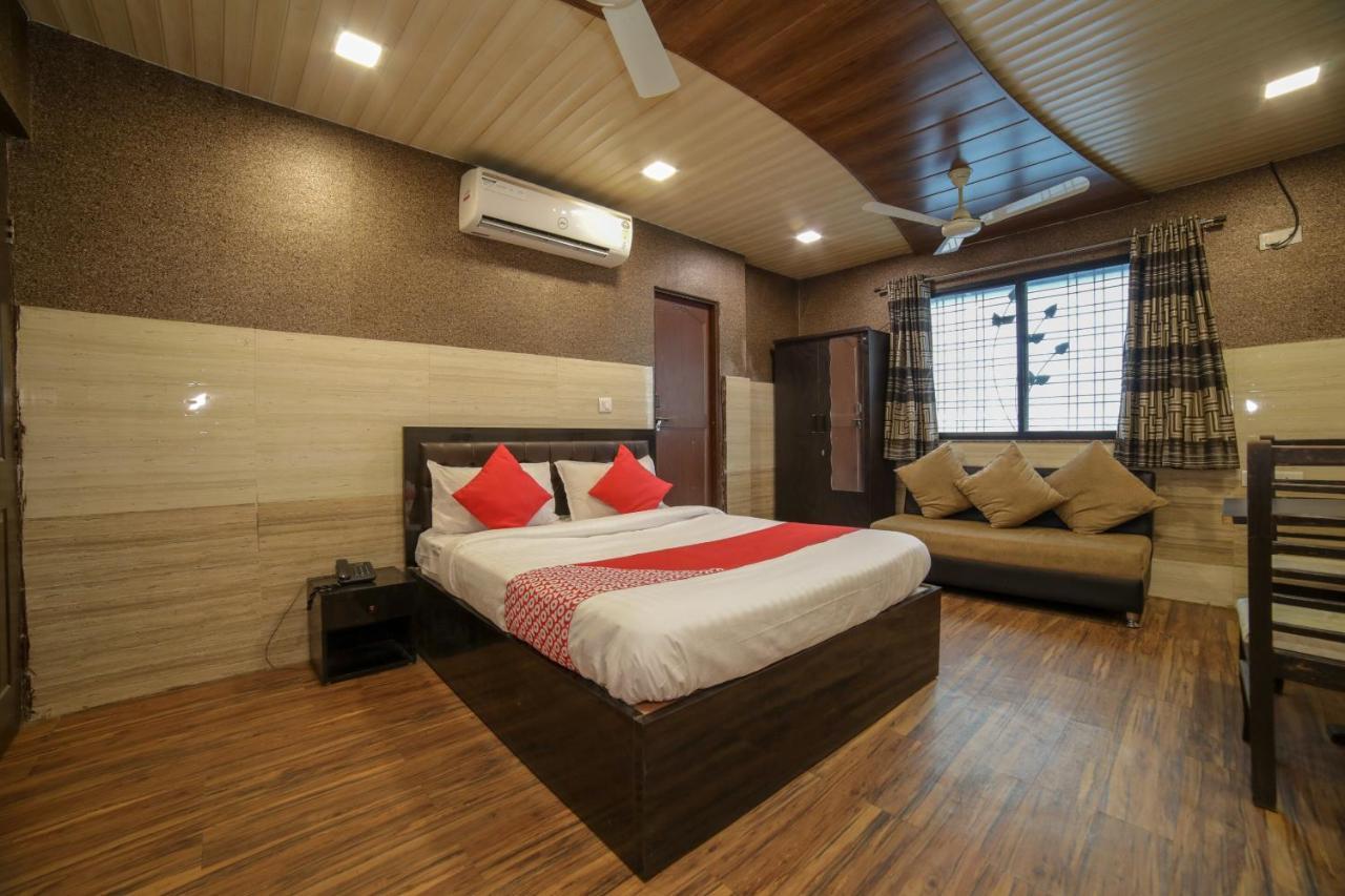 Oyo Flagship Hotel Chandani Rāipur Exteriör bild